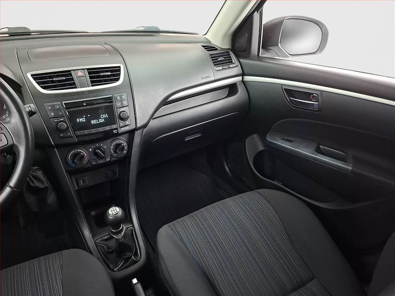 Suzuki Swift (2015) 1.2, LPG, Serv.kniha - fotka 8 z 16