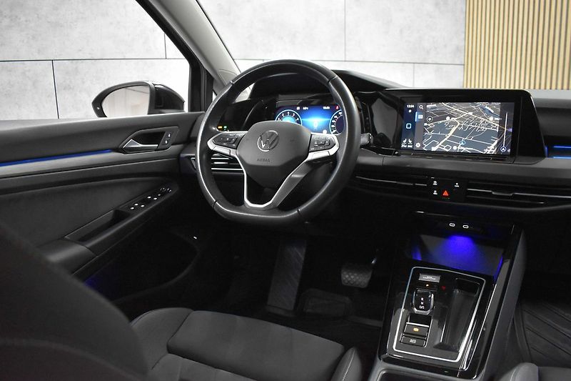 Volkswagen Golf 1.5 TSI STYLE*2xPNEU*DPH*ČR 1M - fotka 9 z 35