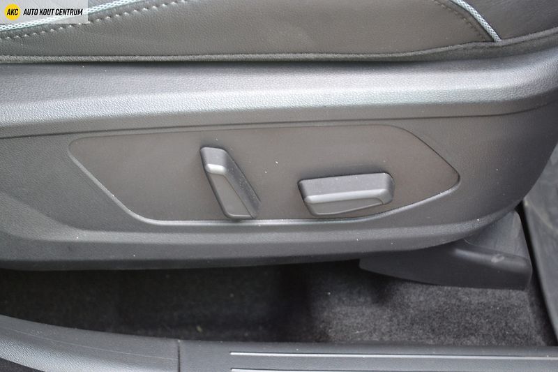 Hyundai Tucson 1.6T-GDI PREMIUM LUXURY 7DCT M - fotka 17 z 53