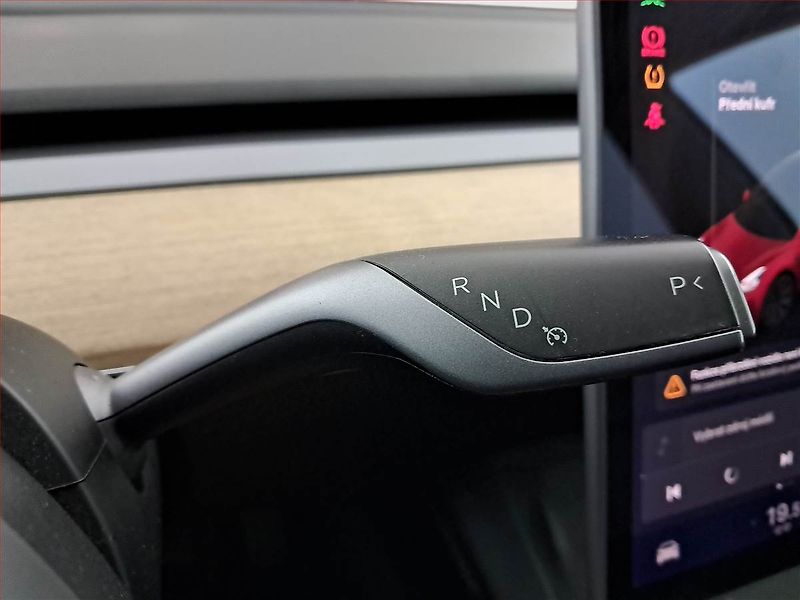 Tesla Model 3 (2020) Long Range 4WD 78kWh, SoH 86% - fotka 22 z 24