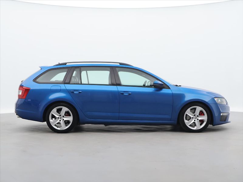 Škoda Octavia 2,0 TDI 135kW RS CR Aut.klima - fotka 8 z 28