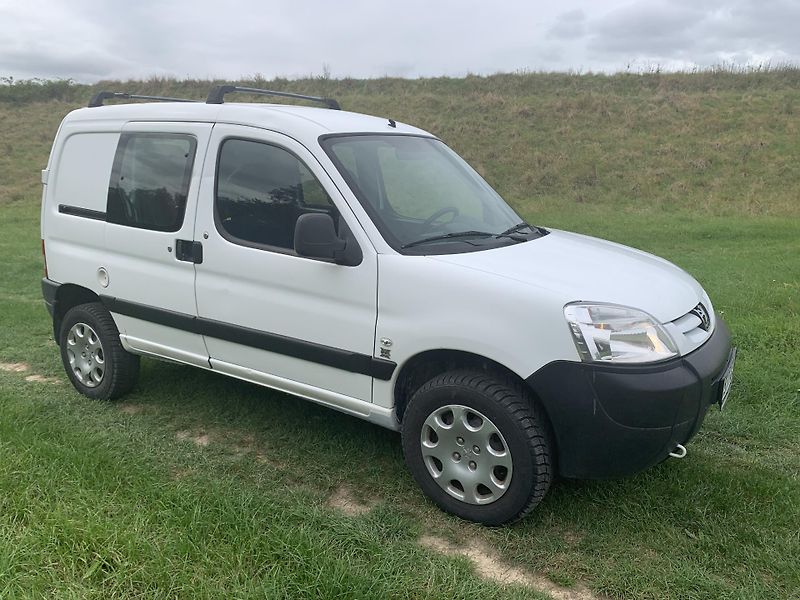 Peugeot Partner (2008) 1.6HDi 4x4 125000km 3 místa  - fotka 8 z 15