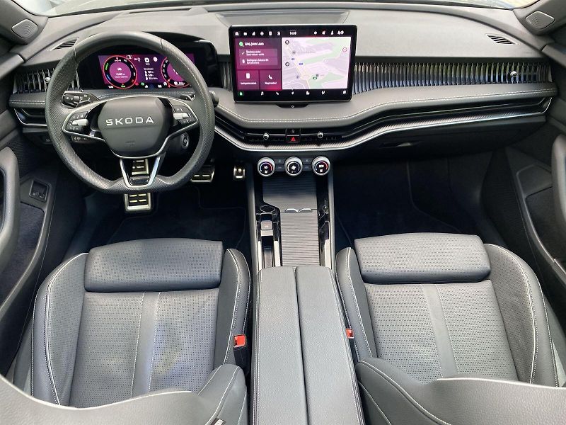 Škoda Superb (2025) Combi iV 1.5 TSI DSG SportLine - fotka 5 z 40