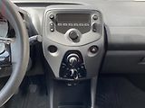 Toyota Aygo (2021) 1.0 VVT-i, 1.maj,ČR, AC, - náhled 12