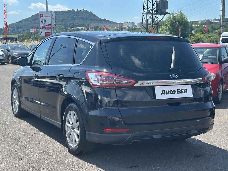 Ford S-MAX (2015) 2.0, ČR - fotka 6 z 20