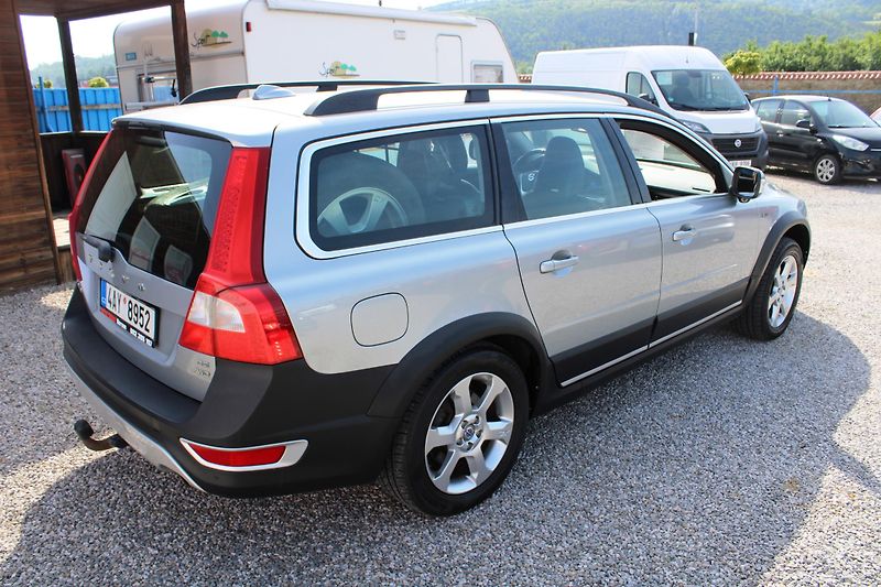 Volvo XC70 (2010) REZERVACE - fotka 7 z 16