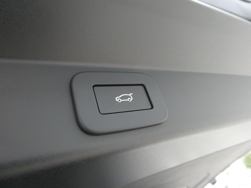Land Rover Range Rover Sport (2026) 3,0 Dynamic SE D250 - fotka 36 z 39