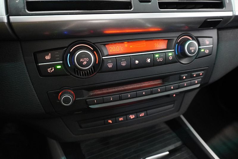 BMW X5 3,0 XDRIVE35D AUT. - fotka 20 z 34