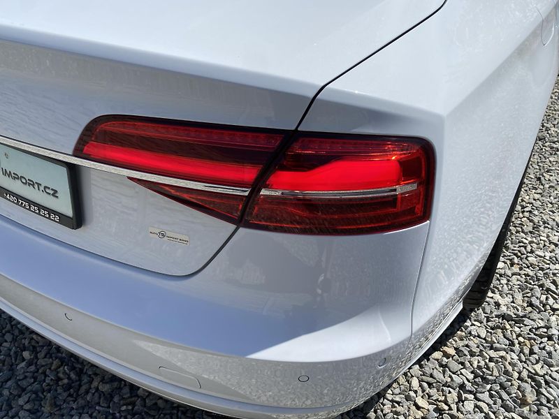 Audi A8 S8 4.0i V8 520PS CZ DPH EXTRA! - fotka 45 z 176