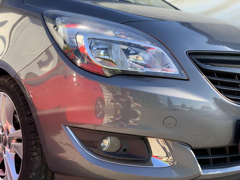 Opel Meriva 1.4i LPG ALU KLIMA TEMPOMAT - fotka 35 z 41