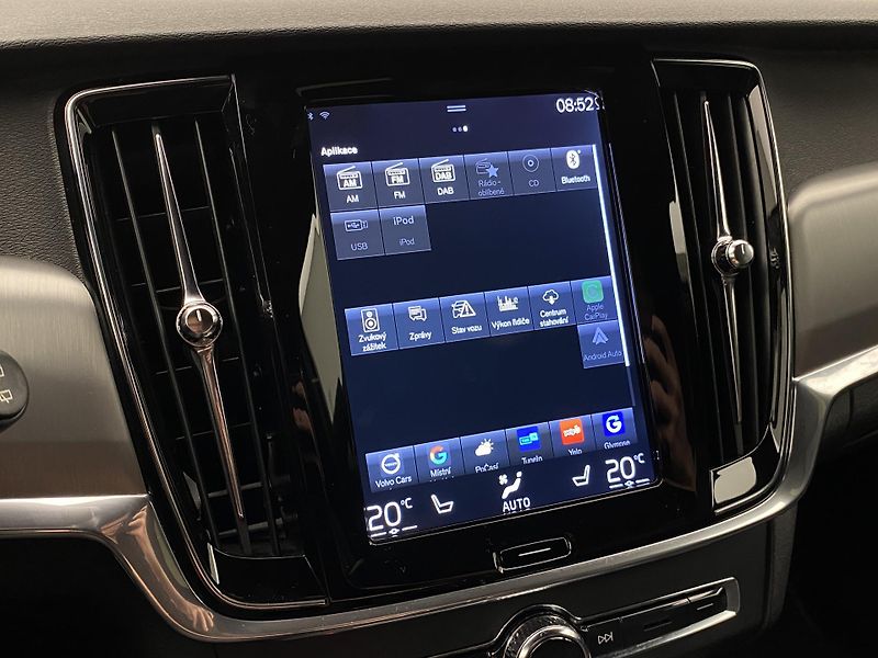Volvo V90 CC D5 AWD MOMENTUM AUT CZ - fotka 36 z 44