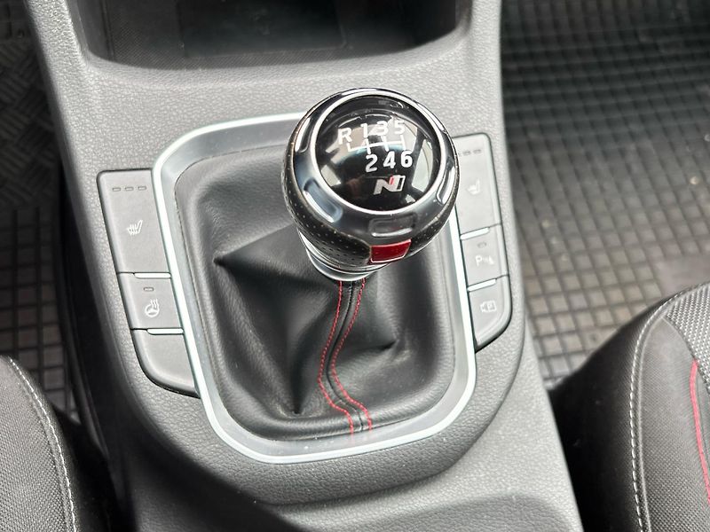 Hyundai i30 N-Line,ČR,1Maj - fotka 22 z 25