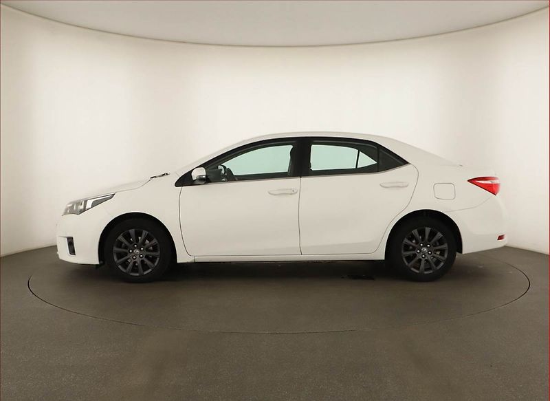 Toyota Corolla (2016) 1.6 Valvematic, Tempomat - fotka 3 z 15