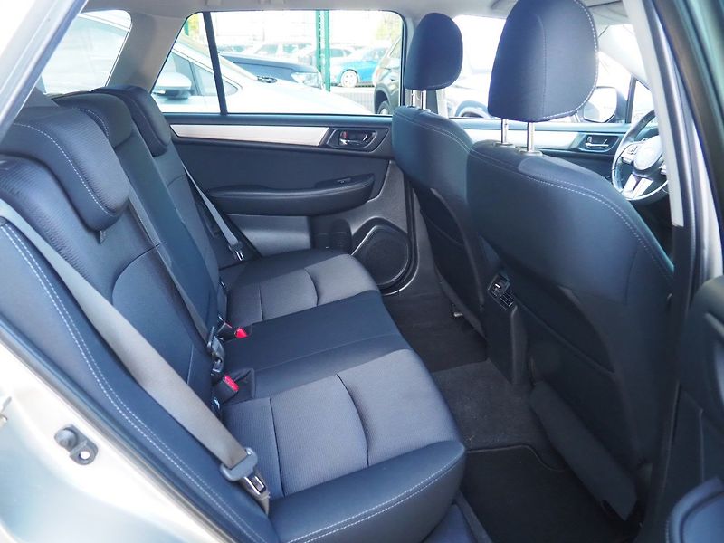 Subaru Outback (2016) 2.5i LinearTronic AWD - fotka 17 z 40