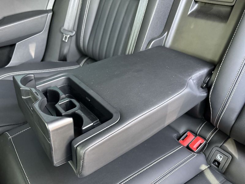 Škoda Superb (2023) Combi 2.0 TDI DSG L&K - fotka 27 z 33