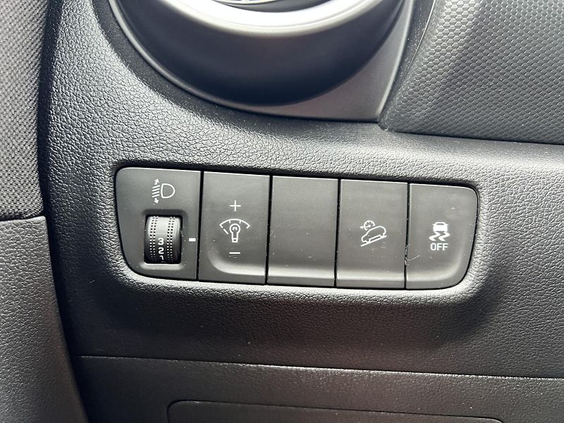 Hyundai Kona 1.6T-GDi 146kw PŮVOD ČR odpDPH - fotka 13 z 52