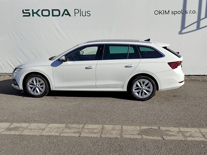 Škoda Octavia (2023) Combi Style Comfort 2,0 tdi 11 - fotka 3 z 42
