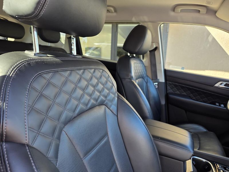 SsangYong Rexton 2.2-4x4-TAŽNÉ 3t-AUTOMAT - fotka 4 z 14