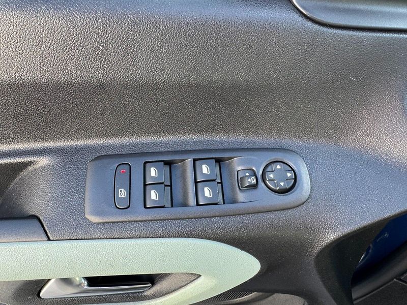 Citroën Berlingo (2019) 1,5 HDI 96 KW Multispace - fotka 27 z 35