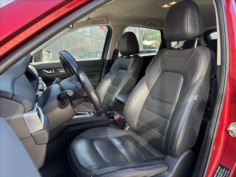 Mazda CX-5 2,2 Sky-D Revolution TOP AWD A - fotka 12 z 31
