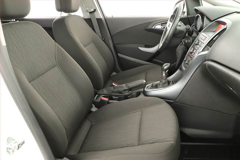Opel Astra (2014) 1.4 T, Serv.kniha, Tempomat - fotka 7 z 13