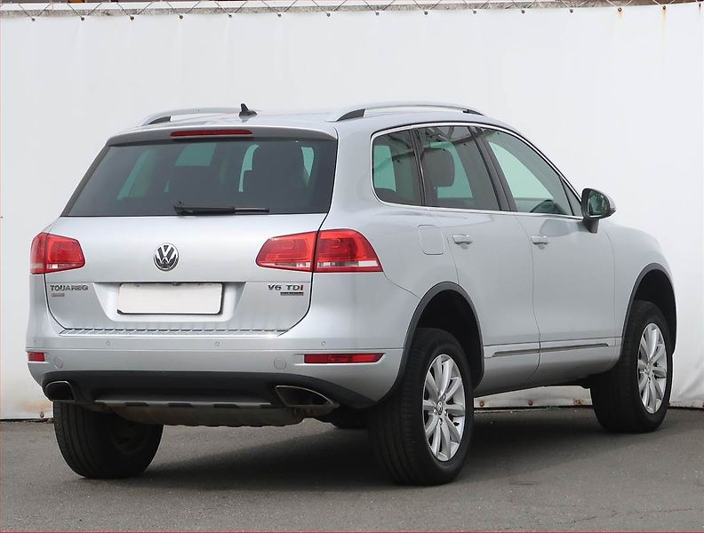 Volkswagen Touareg (2013) 3.0 TDI, 4X4, Automat - fotka 5 z 23