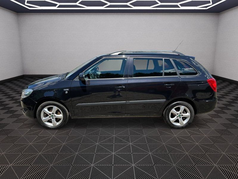 Škoda Fabia (2011) 1,2TSI 77Kw - fotka 4 z 29