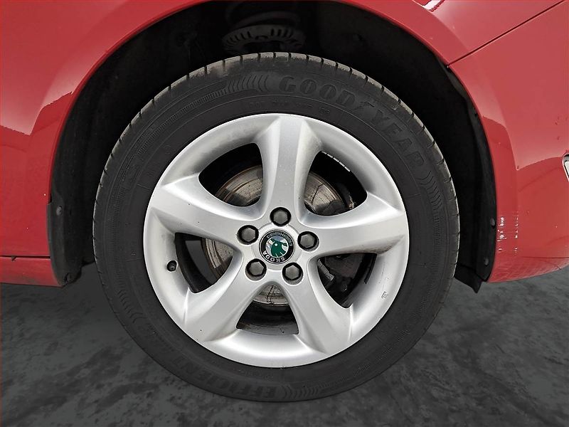 Škoda Fabia (2011) Ambition 1.2 TSI - fotka 14 z 16