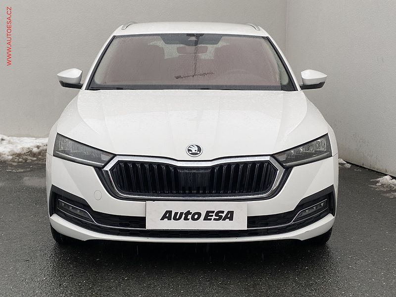 Škoda Octavia (2021) 2.0 TDi, 1.maj,ČR, Style, LED - fotka 2 z 16