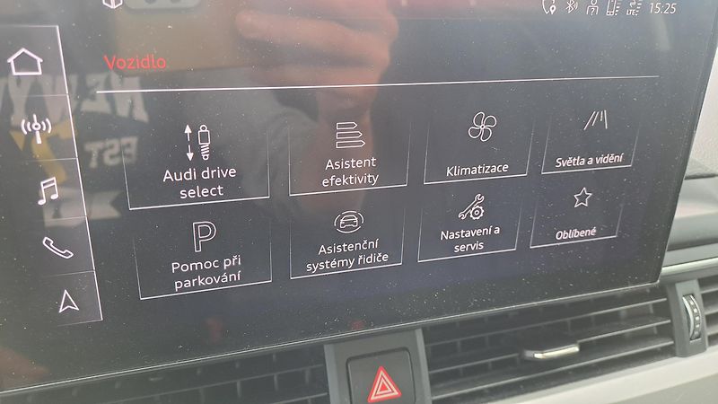 Audi A4 30 TDi S tronic Business line  - fotka 31 z 33