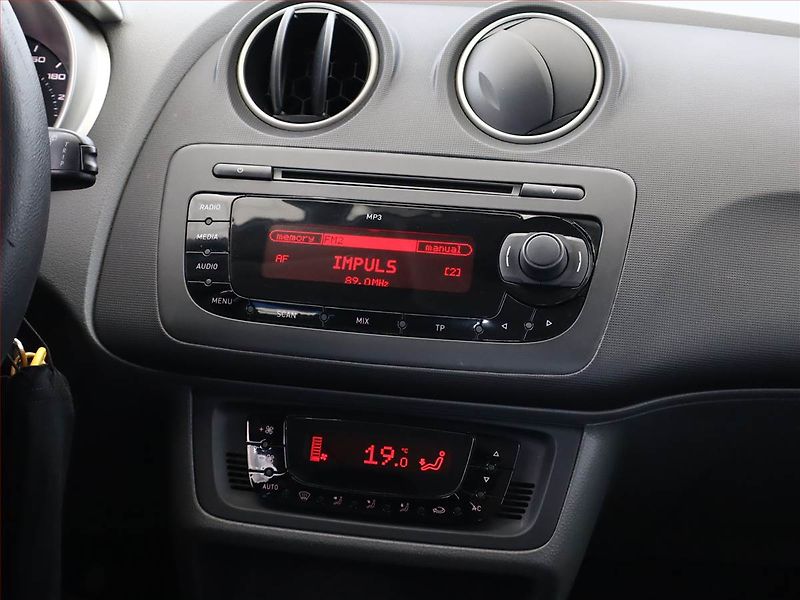 Seat Ibiza (2009) 1.4 16V, LPG, po STK - fotka 10 z 14