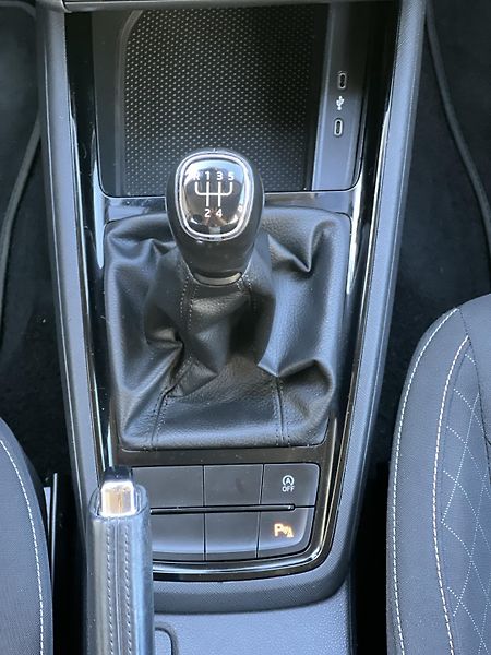 Škoda Kamiq Ambition 1.0TSi 70kw KAMERA  - fotka 24 z 42