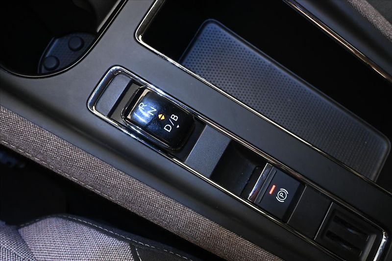 Škoda Enyaq iV60 132kW SOH 88% FIRST Editi - fotka 24 z 32