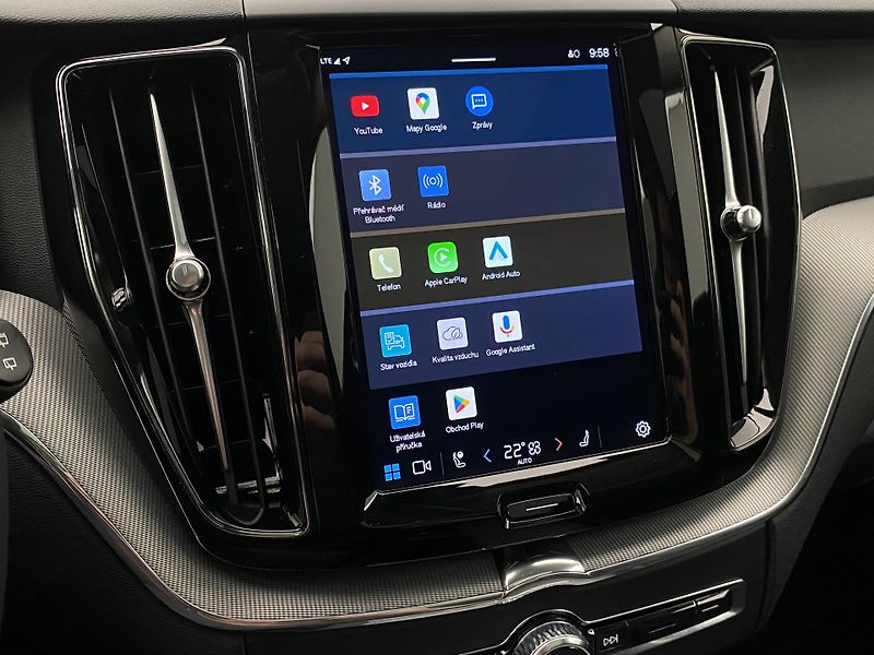 Volvo XC60 T8 AWD DARK PLUS REZERVACE - fotka 37 z 46