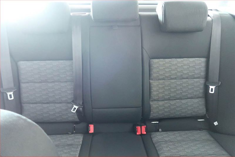 Škoda Octavia (2012) Ambition 1.6 TDI 4x4, 4X4 - fotka 10 z 15