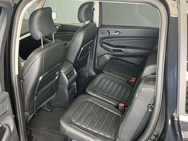 Ford Galaxy 2.5 HEV TITANIUM 7 míst - fotka 29 z 58