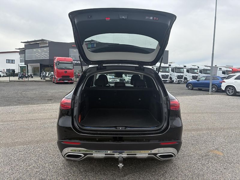 Mercedes-Benz GLC (2025) 200d 4MATIC - fotka 5 z 15