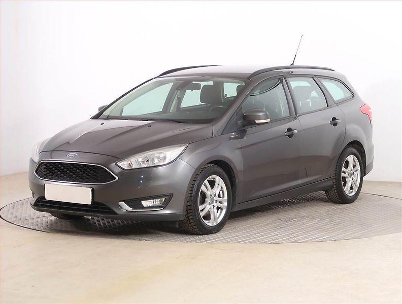 Ford Focus (2017) 1.5 TDCi, Tempomat - fotka 2 z 16