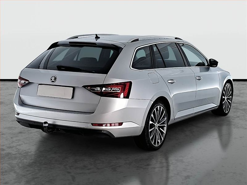 Škoda Superb (2016) 2.0 TDI, Navi, Bi-Xenony - fotka 5 z 17