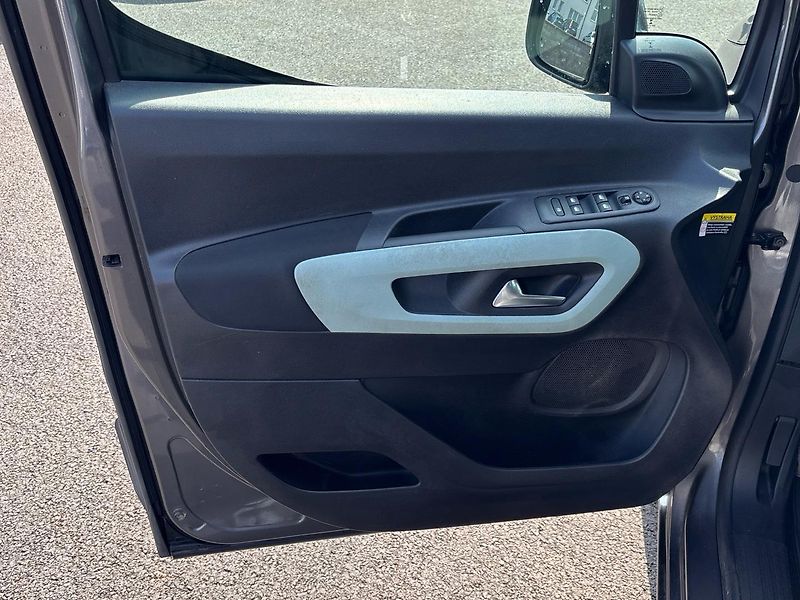 Citroën Berlingo Feel - fotka 13 z 23