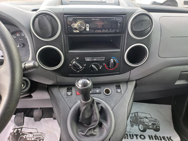 Peugeot Partner (2019) 1.6HDi 73kW ČR DPH - fotka 15 z 17