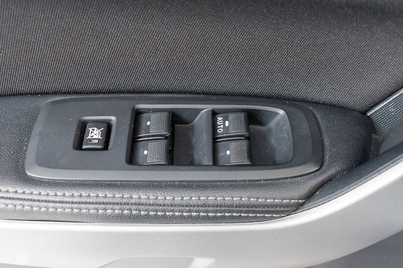 Ford Ranger 2.0 XLT*Naviják*4x4*TAŽNÉ*ČR 1 - fotka 15 z 46