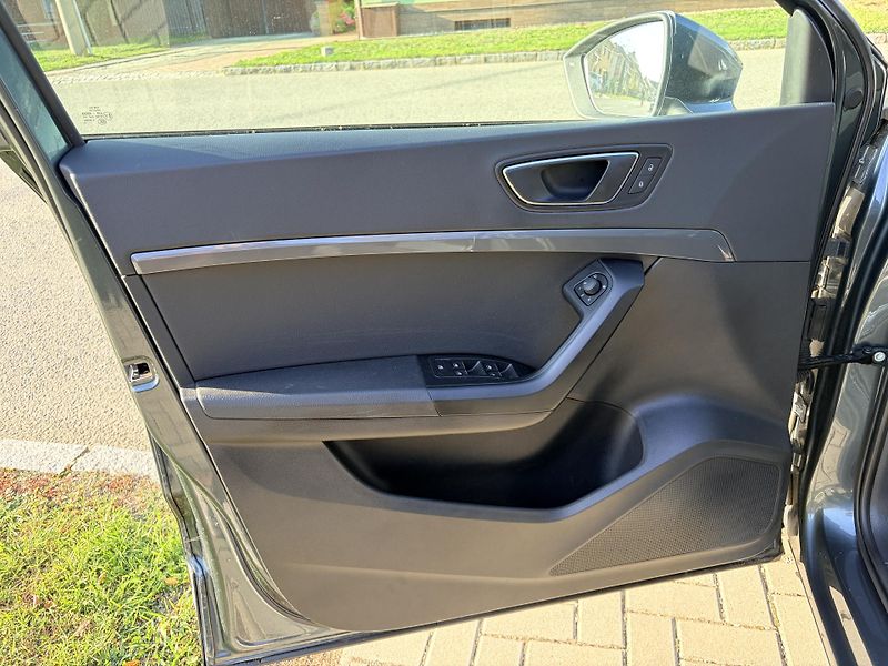 Seat Ateca 1.4TSI 110KW TAŽNÉ 360 KAMERY - fotka 13 z 53