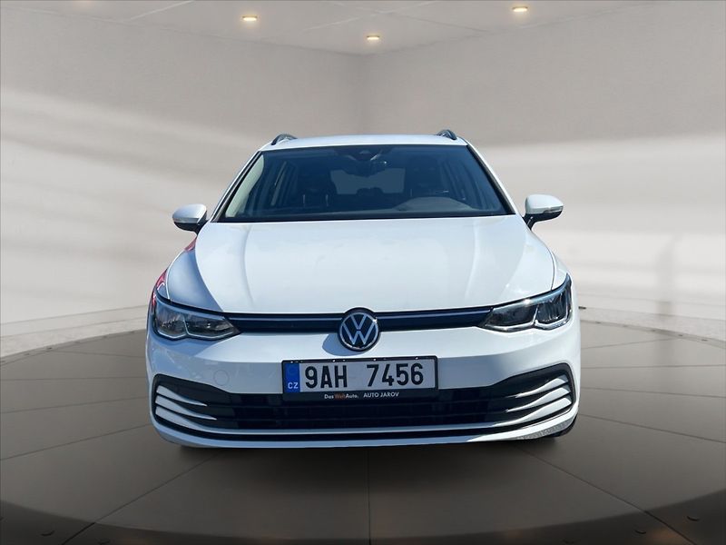 Volkswagen Golf 1,0 TSI Life - fotka 2 z 11