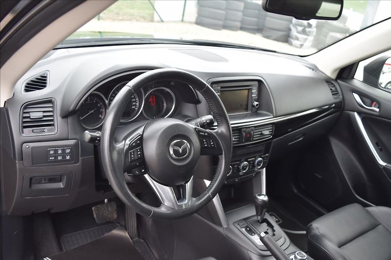 Mazda CX-5 2,0 i 118KW 4X4 AUTOMAT KŮŽE - fotka 16 z 54