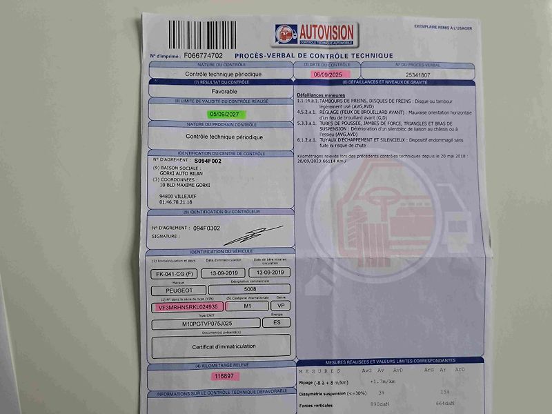 Peugeot 5008 (2019) 1,2 PT EAT8 18ALU PDC NAVI - fotka 19 z 20