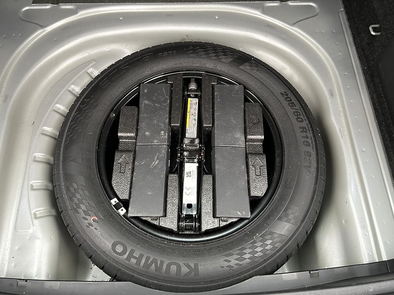 Škoda Octavia 2.0 TDI Style Plus - fotka 15 z 29