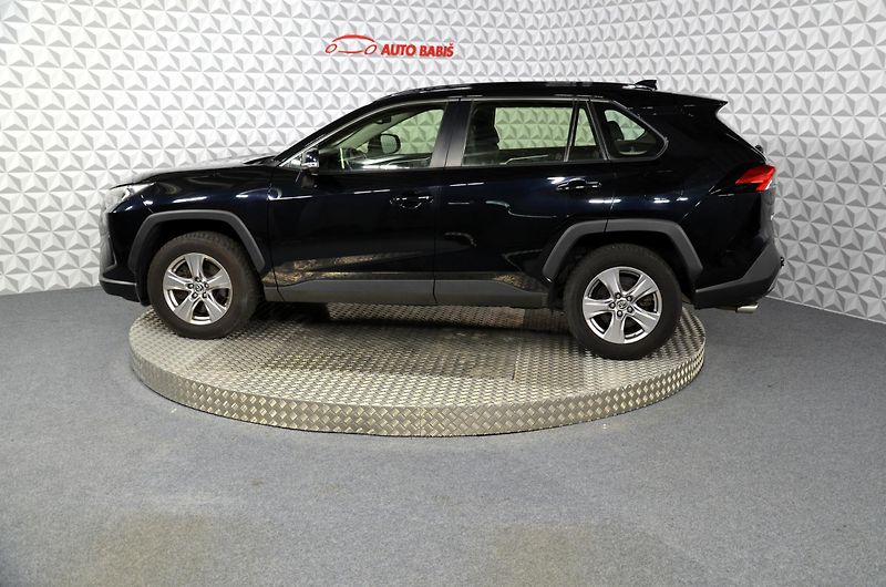 Toyota RAV4 (2022) 2.5 Hybrid Comfort 4WD e-CVT - fotka 6 z 19
