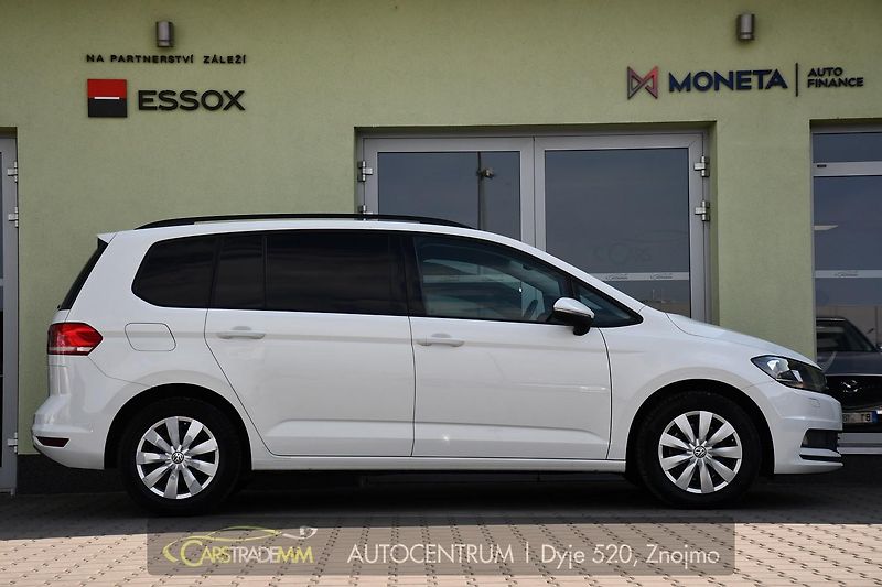 Volkswagen Touran 1.6TDi DSG  - fotka 6 z 48