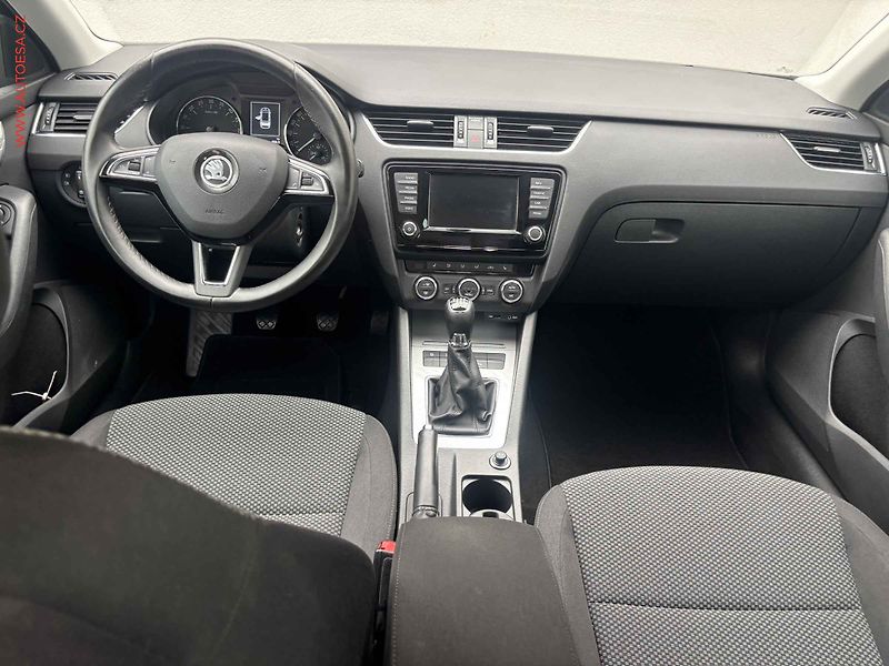 Škoda Octavia (2015) 2.0 TDi, Ambition, +kola - fotka 8 z 17